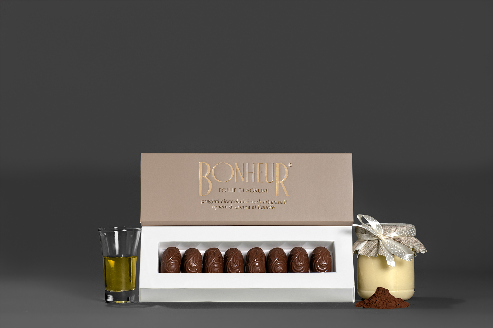 Cioccolatini al latte in scatola da 8 pz