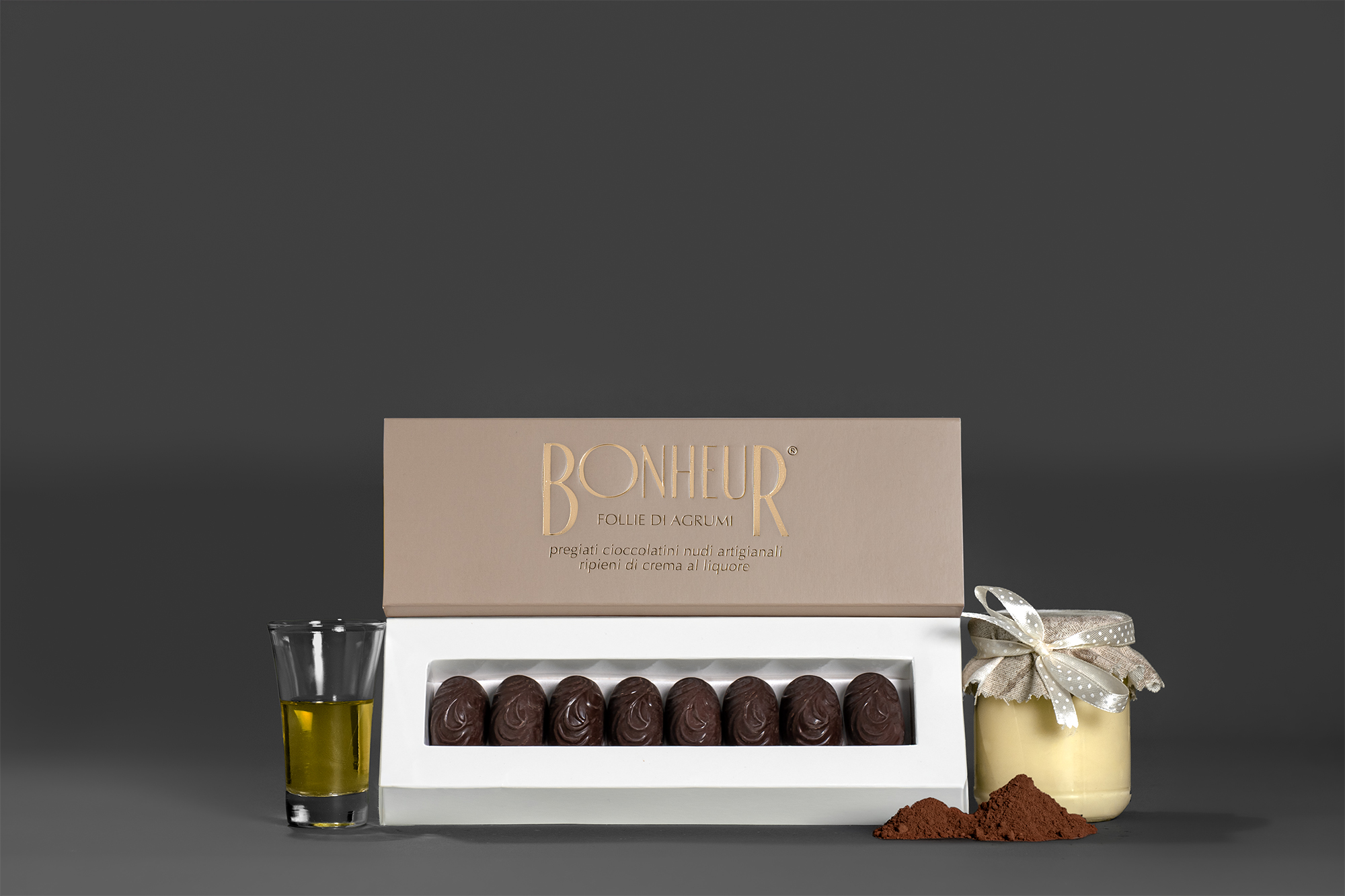 Cioccolatini fondenti in scatola da 8 pz